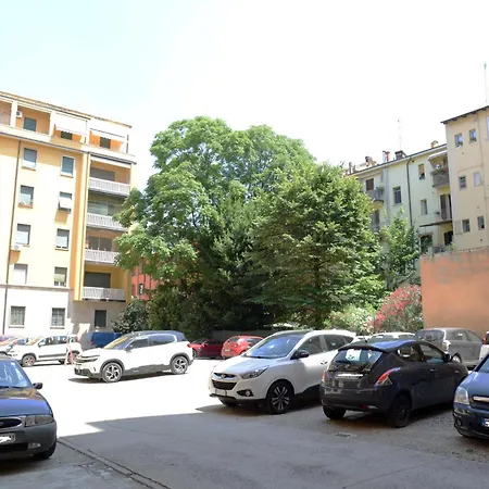 Gialu: Il Tuo Dentro Le Mura Affittacamere Bologna