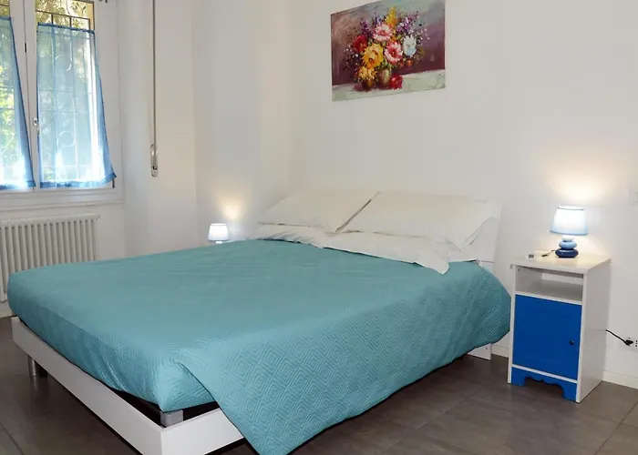 Gialu: Il Tuo Dentro Le Mura 3* Bolonia