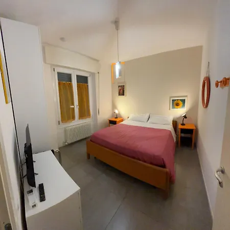 Gialu: Il Tuo Dentro Le Mura Guest house 4*