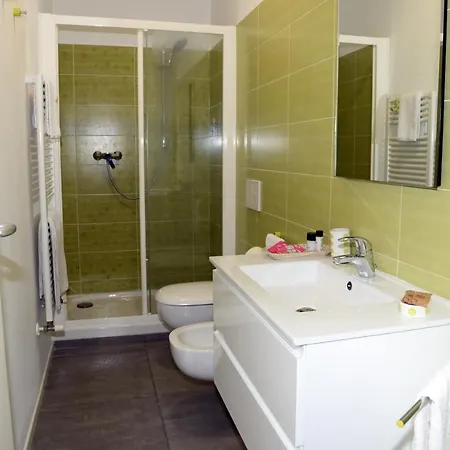 Gialu: Il Tuo Dentro Le Mura 4*